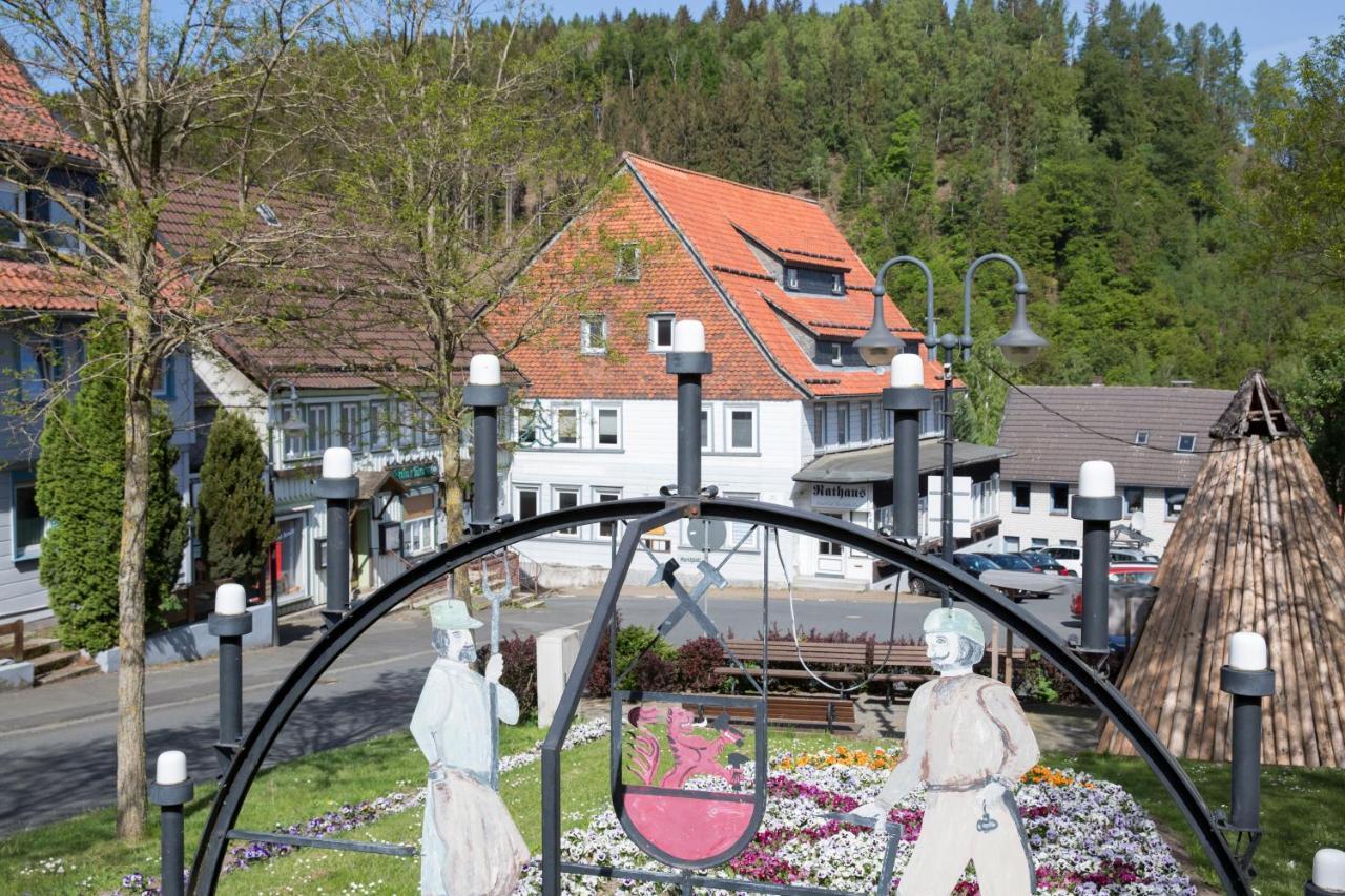 Historisches Hotel Rathaus Lautenthal Bagian luar foto